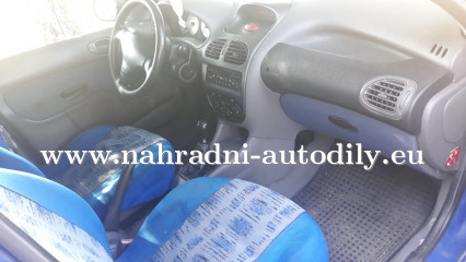 Peugeot 206 5dv. 1,4i modrá na díly Plzeň / nahradni-autodily.eu