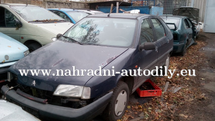 Citroen ZX modrá - díly z tohoto vozu