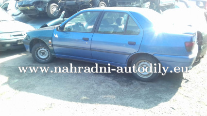 Peugeot 306 modrá na náhradní díly Tábor / nahradni-autodily.eu